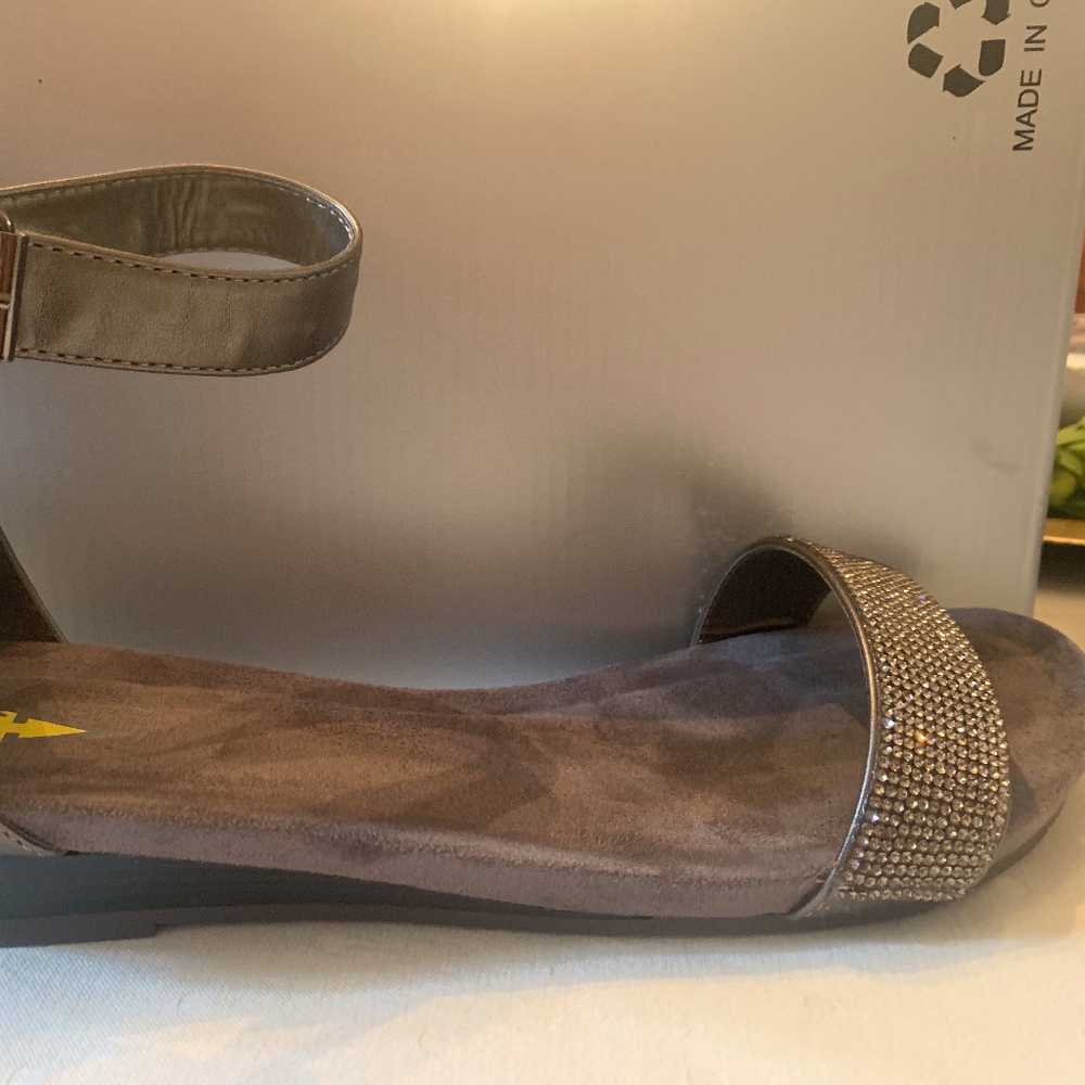 Sandals shoes pewter